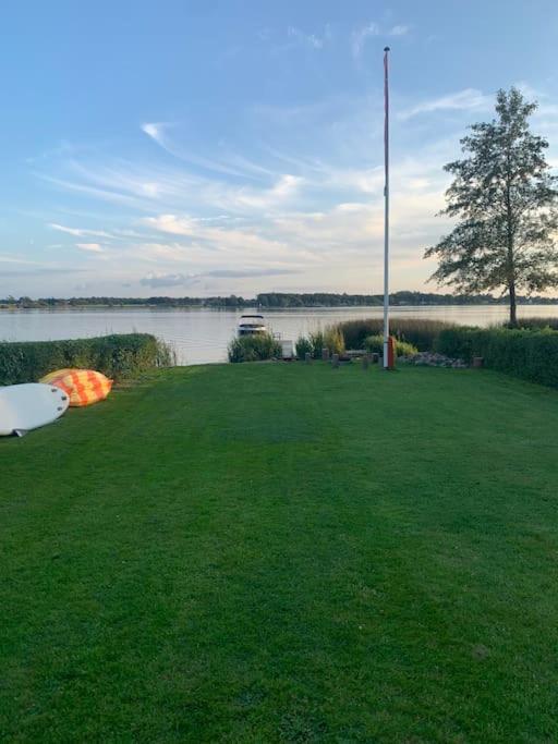 Huset Ved Soen Taet Pa Herning Og Mch Og Boxen 90 M2 Sunds Экстерьер фото