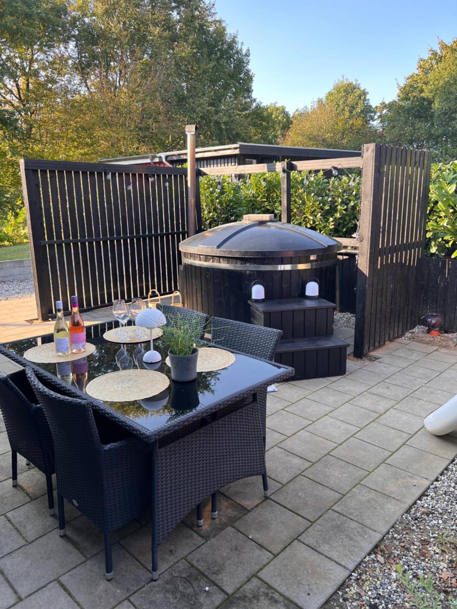 Huset Ved Soen Taet Pa Herning Og Mch Og Boxen 90 M2 Sunds Экстерьер фото